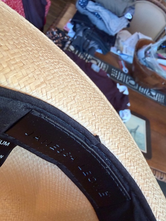 “JANESSA LEONE” ? Straw Hat NWOT